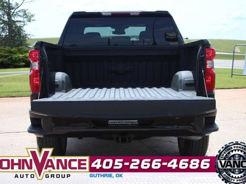 Used 2023 Chevrolet Silverado 1500 Custom AWD/4WD image 8