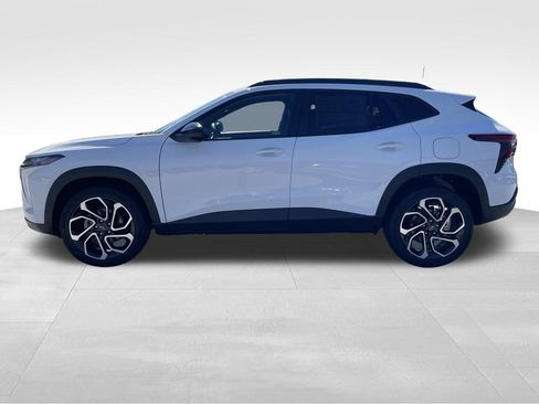 New 2026 Chevrolet Trax RS w/ Driver Confidence Package image 6