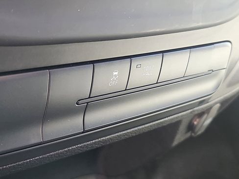 Used 2020 RAM 1500 Tradesman w/ Power & Remote Entry Group image 25