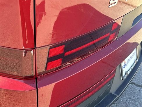 Used 2024 Hyundai Santa Fe SEL image 11