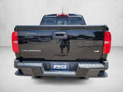 Used 2022 Chevrolet Colorado LT w/ LT Convenience Package RWD image 6
