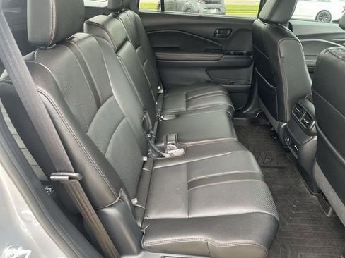 Used 2025 Honda Passport TrailSport image 39
