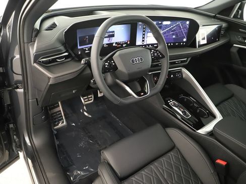 New 2026 Audi SQ5 Prestige AWD/4WD image 15