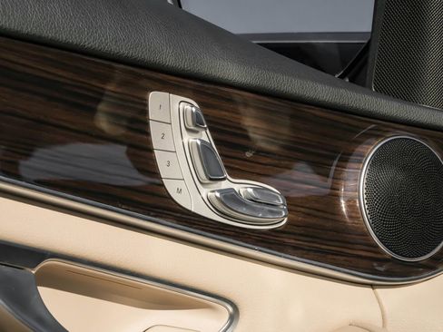 Used 2018 Mercedes-Benz C 300 Sedan image 49