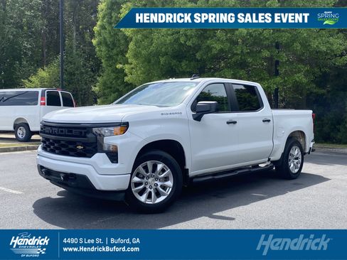 Used 2024 Chevrolet Silverado 1500 Custom image 1