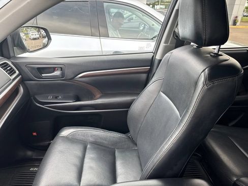 Used 2016 Toyota Highlander Limited AWD/4WD image 22
