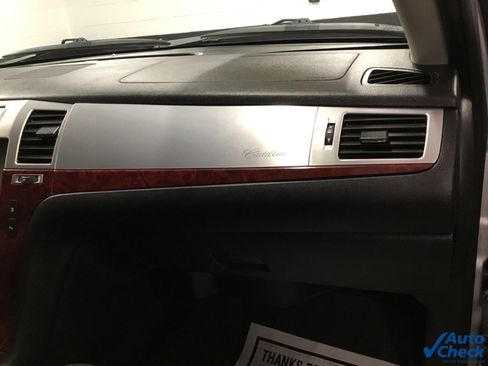Used 2011 Cadillac Escalade EXT Luxury image 45