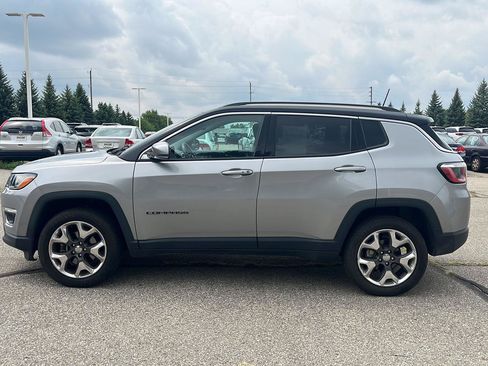 Used 2019 Jeep Compass Limited AWD/4WD image 5