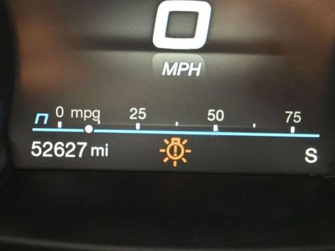 Used 2020 Alfa Romeo Giulia w/ Cold Weather Package RWD image 17