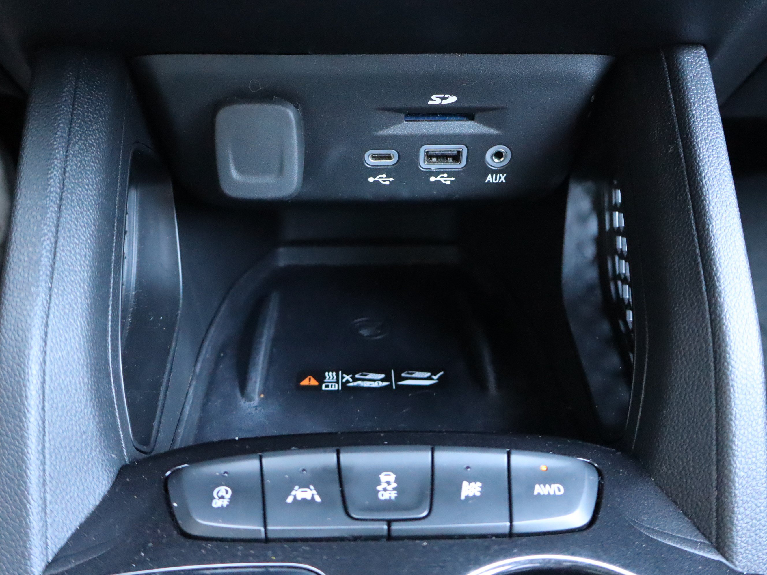Used 2023 Chevrolet TrailBlazer ACTIV w/ Sun and Liftgate Package AWD/4WD image 29