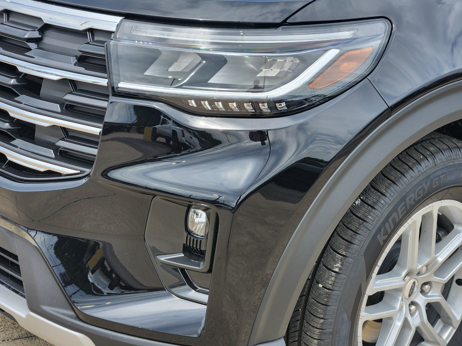 New 2026 Ford Explorer Active w/ Active Comfort Package RWD image 10