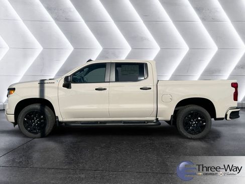New 2026 Chevrolet Silverado 1500 Custom RWD image 2