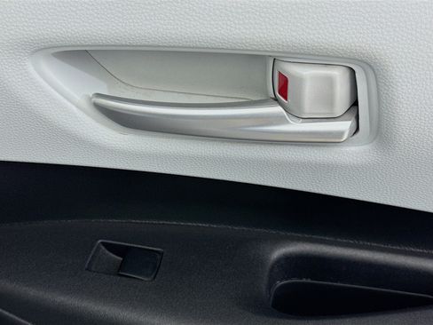 Used 2023 Toyota Corolla SE FWD image 30