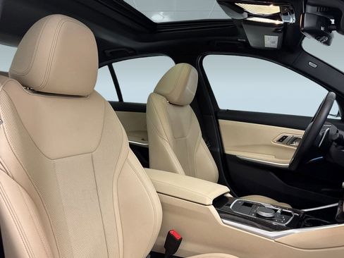 Certified 2023 BMW 330i Sedan w/ Driving Assistance Package image 32