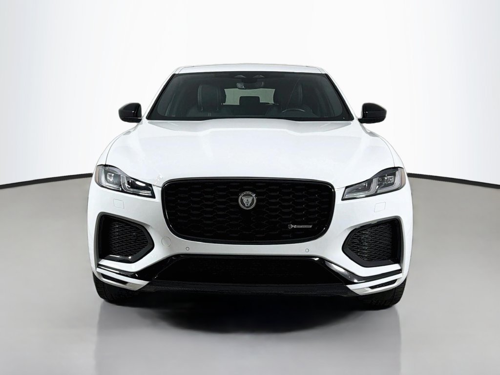 Used 2025 Jaguar F-PACE R-Dynamic S AWD/4WD image 2
