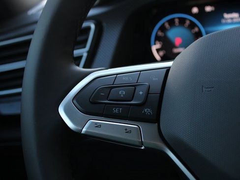 New 2026 Volkswagen Atlas Cross Sport SEL R-Line image 9