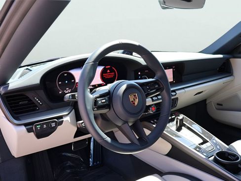 Certified 2025 Porsche 911 Carrera RWD image 23
