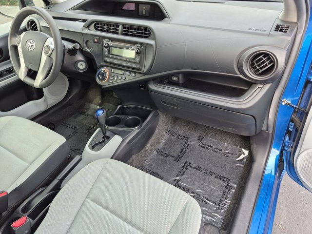 Used 2014 Toyota Prius C One FWD image 18