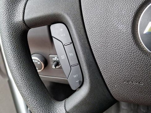 Used 2024 Chevrolet Express 2500 w/ Driver Convenience Package image 20