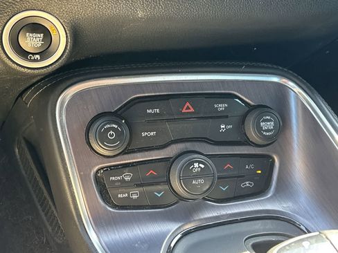 Used 2018 Dodge Challenger SXT w/ Blacktop Package RWD image 21