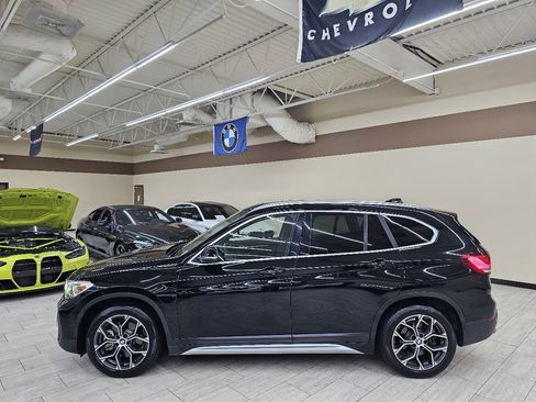 Used 2021 BMW X1 sDrive28i w/ Premium Package image 9