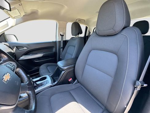 Used 2022 Chevrolet Colorado LT w/ LT Convenience Package RWD image 18