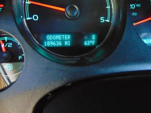 Used 2013 GMC Sierra 3500 Denali image 31