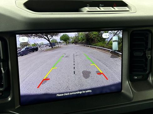 Used 2025 Ford Bronco Big Bend image 23