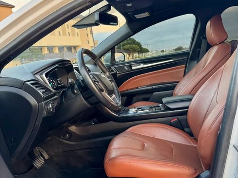 Used 2020 Ford Fusion Titanium AWD/4WD image 9