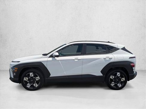 Certified 2025 Hyundai Kona SEL FWD image 9