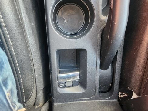 Used 2015 Jeep Compass High Altitude image 22