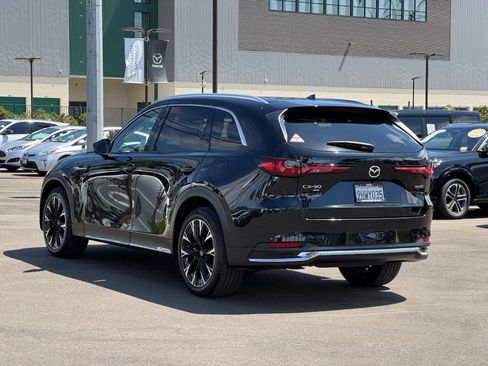 Used 2024 MAZDA CX-90 Plug-In Hybrid w/ Premium Pkg AWD/4WD image 32