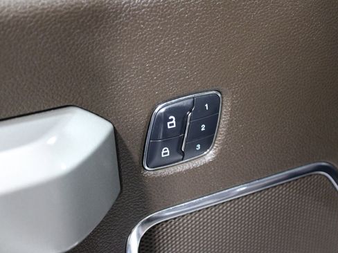 Used 2017 Ford F350 King Ranch w/ King Ranch Ultimate Package image 8