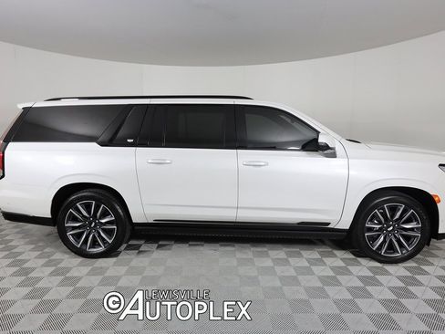 Used 2022 Cadillac Escalade ESV Sport image 5