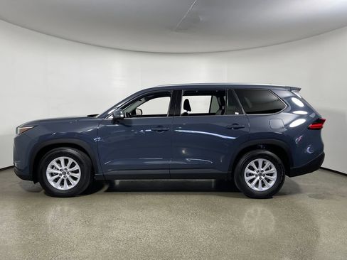 Certified 2024 Toyota Grand Highlander FWD image 6