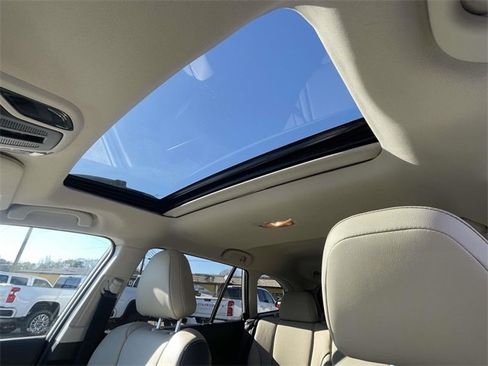 Used 2022 Subaru Outback Limited image 17