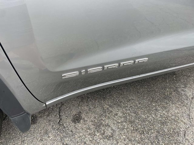 Used 2025 GMC Sierra 1500 SLT AWD/4WD image 12