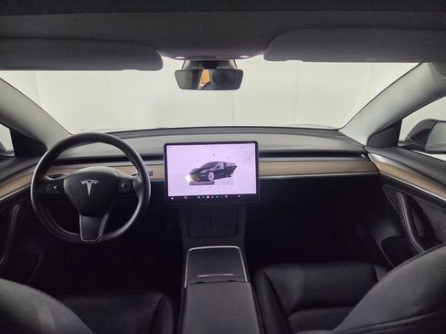 Used 2022 Tesla Model 3 Standard Range image 25