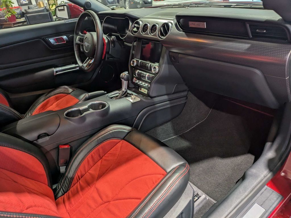 Used 2020 Ford Mustang GT Premium w/ GT Performance Package RWD image 18