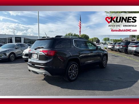 Used 2018 GMC Acadia SLT AWD/4WD image 4
