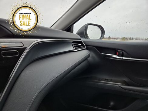 Used 2022 Toyota Camry LE image 38