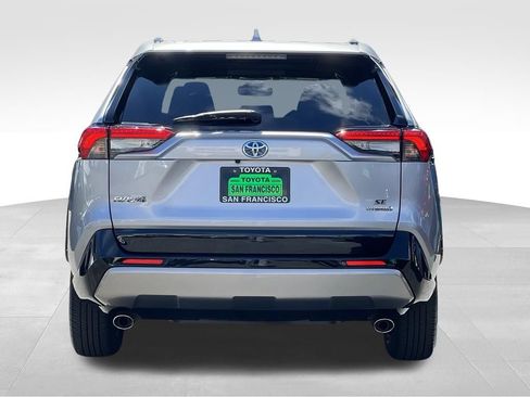 Used 2023 Toyota RAV4 SE w/ Convenience Package AWD/4WD image 4