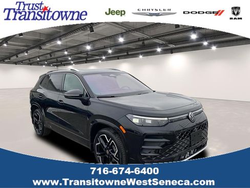 Used 2025 Volkswagen Tiguan SEL R-Line AWD/4WD image 1