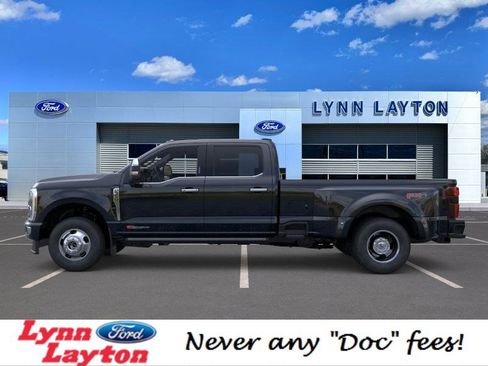 New 2026 Ford F350 Platinum image 3