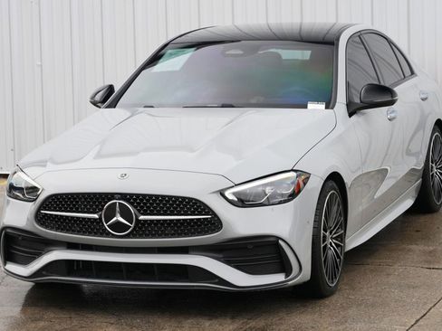 Used 2025 Mercedes-Benz C 300 Sedan w/ AMG Line w/ Night Package image 52