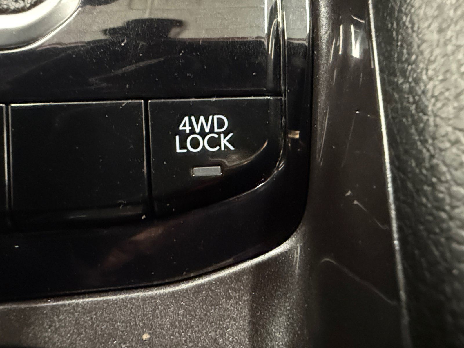 Used 2024 Jeep Compass Latitude AWD/4WD image 44