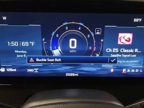 Used 2026 Chevrolet Traverse LT w/ Driver Confidence Package AWD/4WD image 18