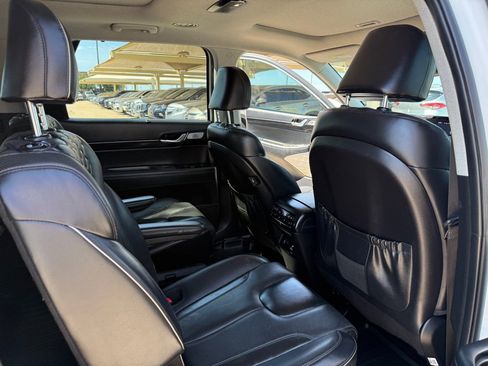 Used 2021 Hyundai Palisade Limited FWD image 18