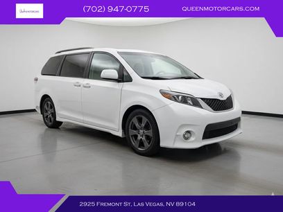 Used 2017 Toyota Sienna SE