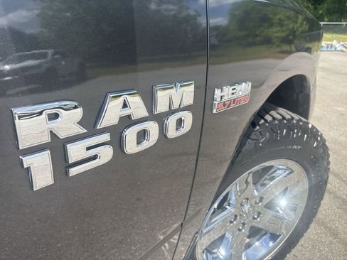 Used 2016 RAM 1500 Express AWD/4WD image 28